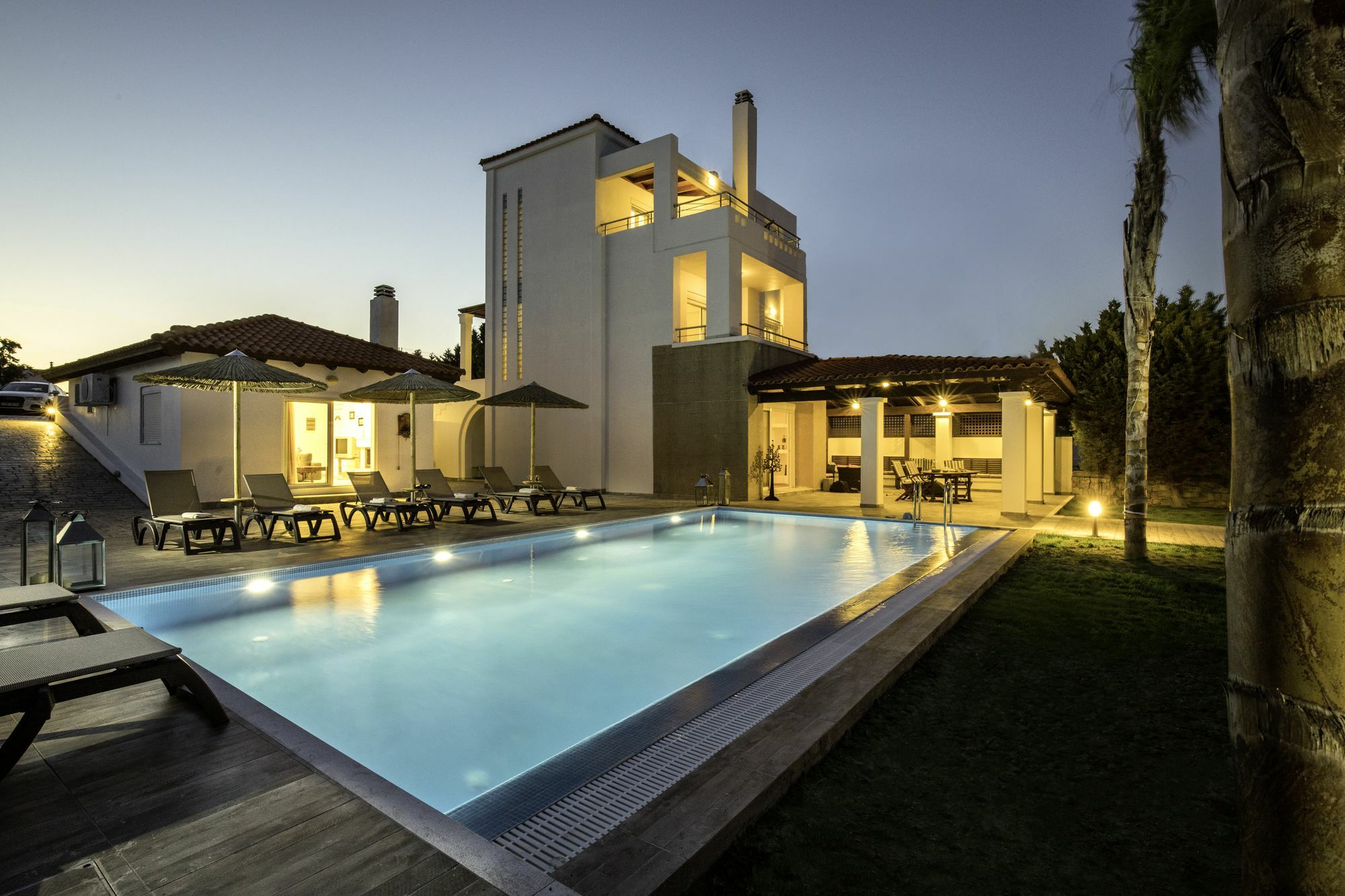 Antonoglou Beach Villas - Waterfront Luxury Retreat ラクハニア エクステリア 写真