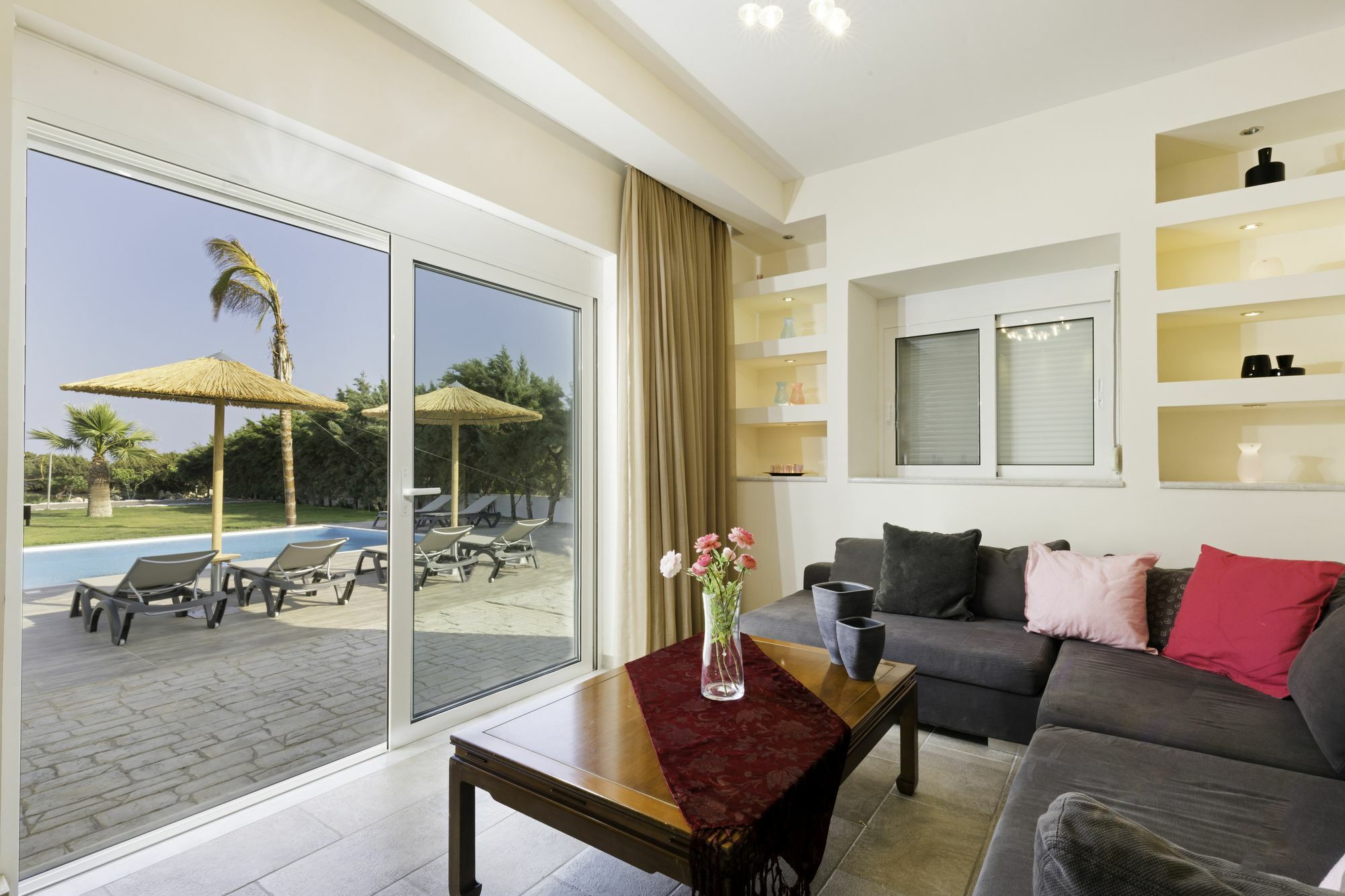 Antonoglou Beach Villas - Waterfront Luxury Retreat ラクハニア エクステリア 写真