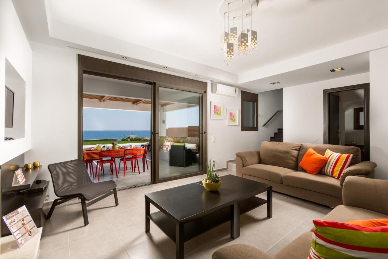 Antonoglou Beach Villas - Waterfront Luxury Retreat ラクハニア エクステリア 写真